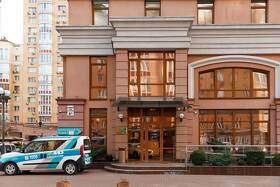 Клініка на Оболоні