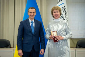Суханова гінеколог