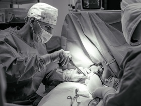 Кейс: видалення металофіксаторів Кейс: удаление металлофиксаторов