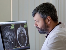 МР-ангіографія артерій голови МР-ангиография артерий головы