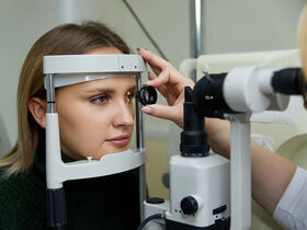 Осмотр глазного дна