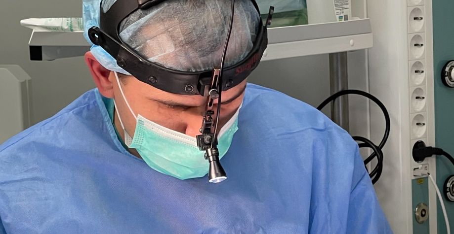 Как выполняется операция по пластике шеи?